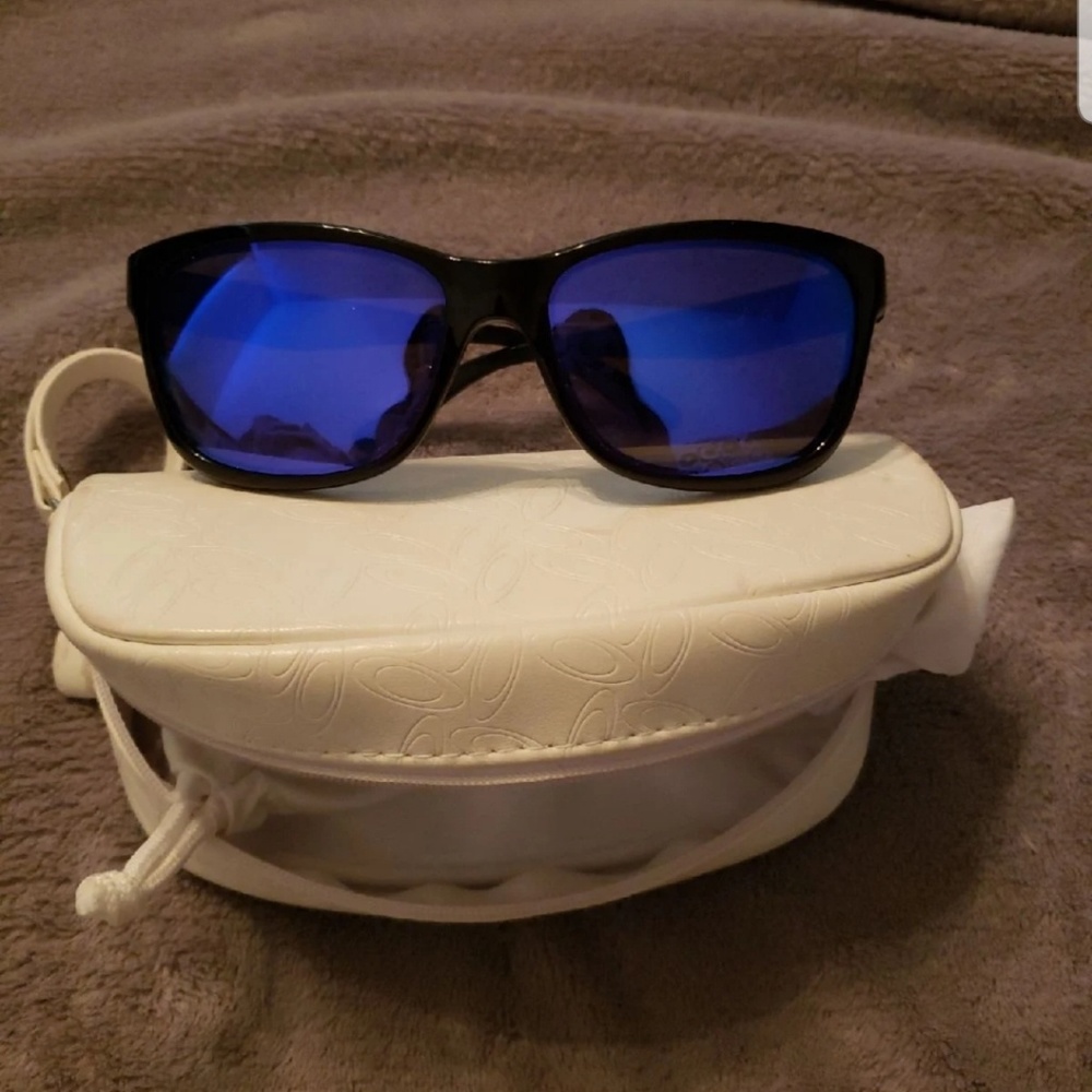Oakley Forehands